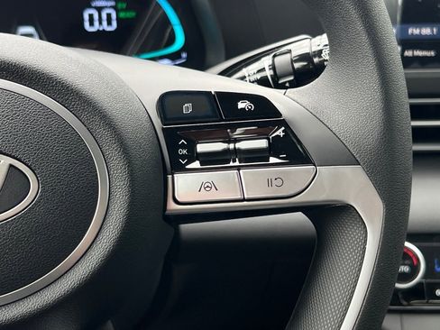 New 2025 Hyundai Elantra Blue image 26