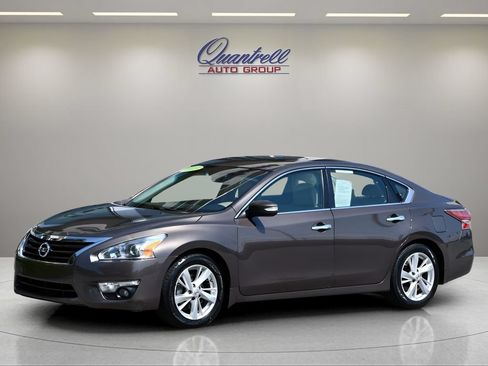 Used 2015 Nissan Altima 2.5 SL w/ Technology Package FWD image 8