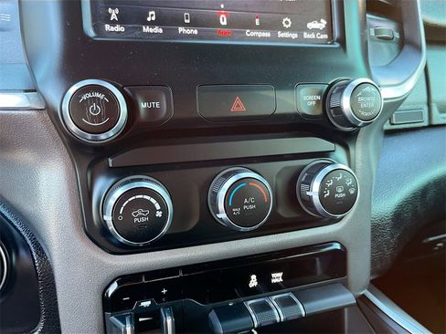 Used 2021 RAM 1500 Big Horn image 15