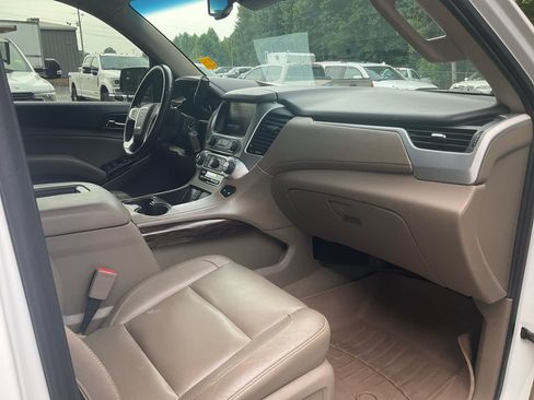 Used 2019 GMC Yukon SLT w/ HD Trailering Package RWD image 11
