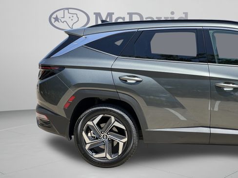 Used 2024 Hyundai Tucson Limited AWD/4WD image 29
