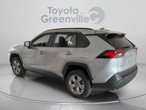 Used 2025 Toyota RAV4 XLE FWD image 4
