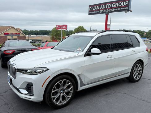 Used 2022 BMW X7 xDrive40i w/ Premium Package AWD/4WD image 3