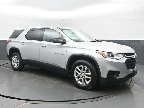 Used 2018 Chevrolet Traverse LS image 7