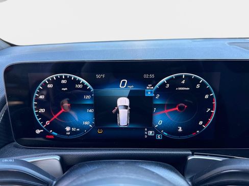 Used 2023 Mercedes-Benz GLB 250 GLB 250 image 34