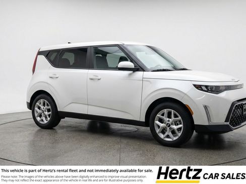 Used 2025 Kia Soul LX w/ LX Technology Package image 1