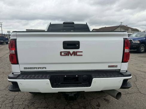 Used 2018 GMC Sierra 2500 SLT w/ Duramax Plus Package image 7