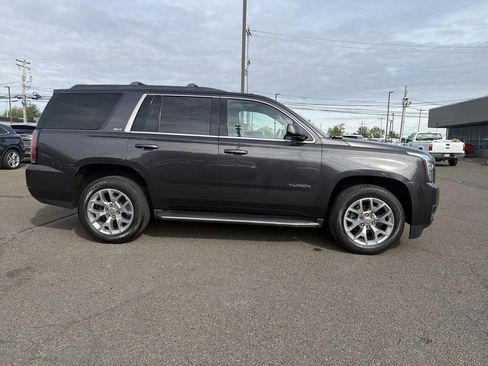 Used 2018 GMC Yukon SLT w/ HD Trailering Package AWD/4WD image 6