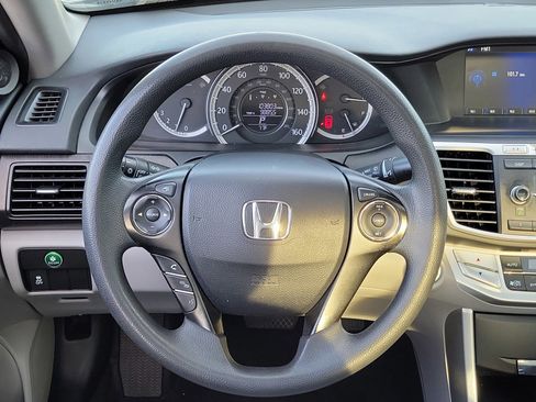 Used 2015 Honda Accord EX image 16