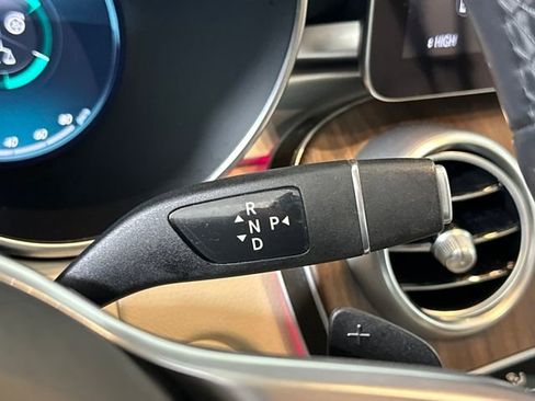 Used 2022 Mercedes-Benz GLC 300 4MATIC image 19