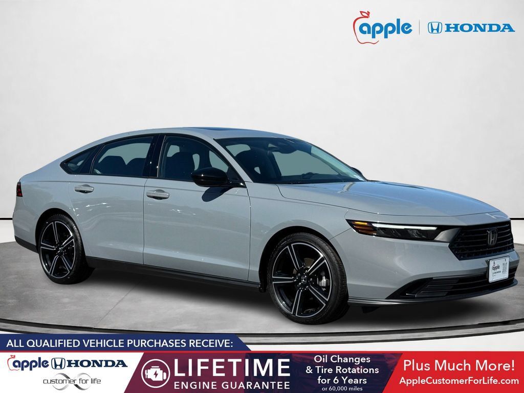 Used 2026 Honda Accord SE image 1