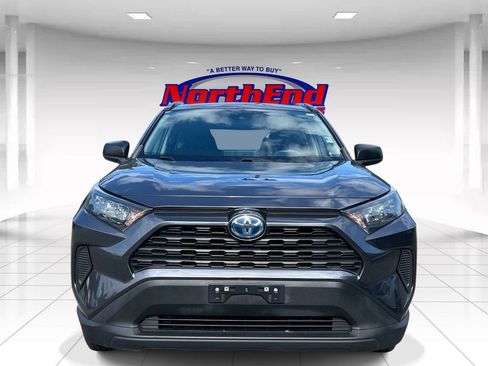 Used 2021 Toyota RAV4 LE AWD/4WD image 8