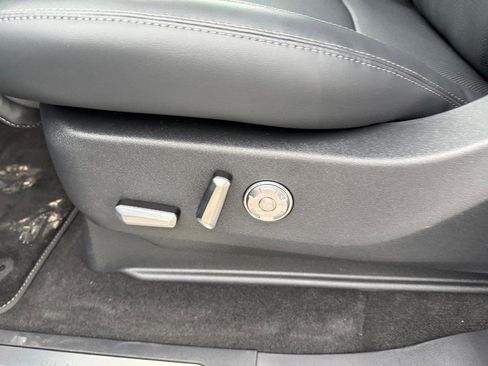 New 2025 Lincoln Navigator Reserve w/ Jet Appearance Package image 18