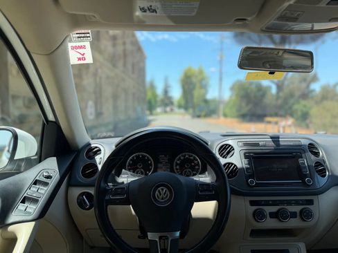 Used 2014 Volkswagen Tiguan SE FWD image 31