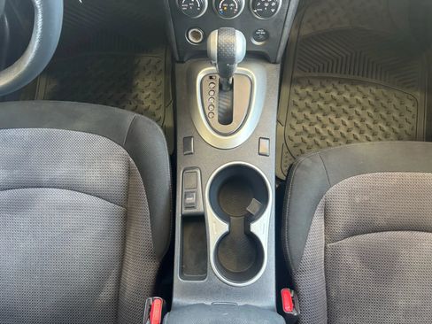 Used 2012 Nissan Rogue SV w/ Premium Pkg image 18