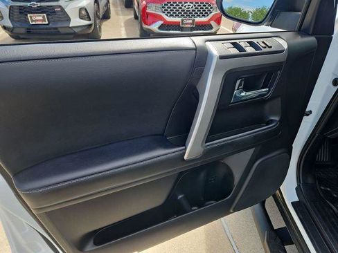 Used 2024 Toyota 4Runner SR5 Premium w/ Moonroof Package RWD image 23