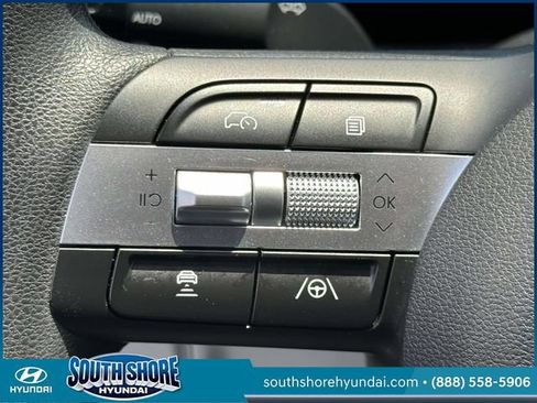 Certified 2025 Hyundai Tucson SEL AWD/4WD image 23