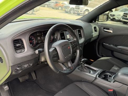 Used 2023 Dodge Charger SXT w/ Blacktop Package image 11