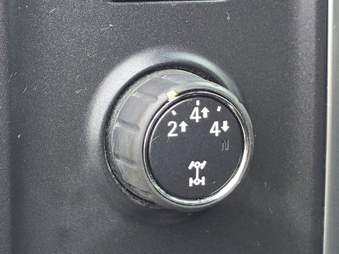 Used 2015 Chevrolet Silverado 3500 LTZ w/ LTZ Plus Package image 3