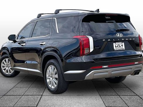 Used 2023 Hyundai Palisade SEL FWD image 11
