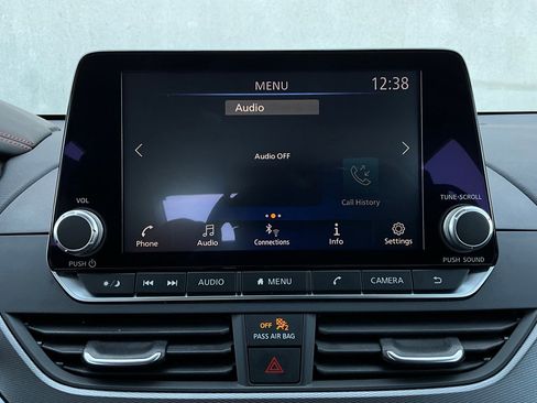 Used 2025 Nissan Altima 2.5 SR image 29