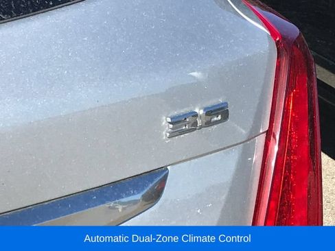 Used 2019 Cadillac XT5 Luxury AWD/4WD image 4