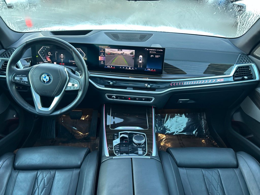 Used 2025 BMW X5 xDrive50e AWD/4WD image 36