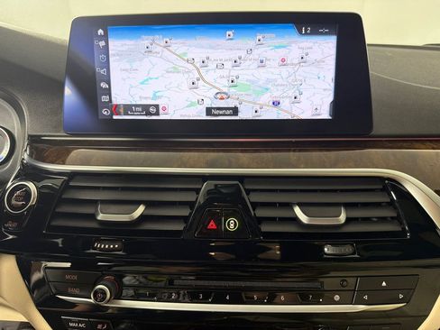 Used 2019 BMW 540i RWD image 3