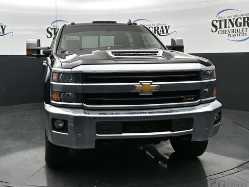 Used 2019 Chevrolet Silverado 2500 LTZ w/ Duramax Plus Package AWD/4WD image 2
