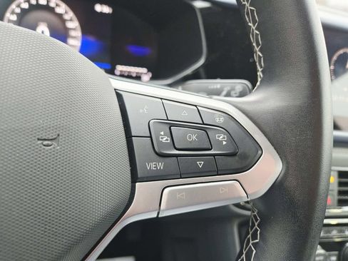 Used 2024 Volkswagen Taos SE image 20