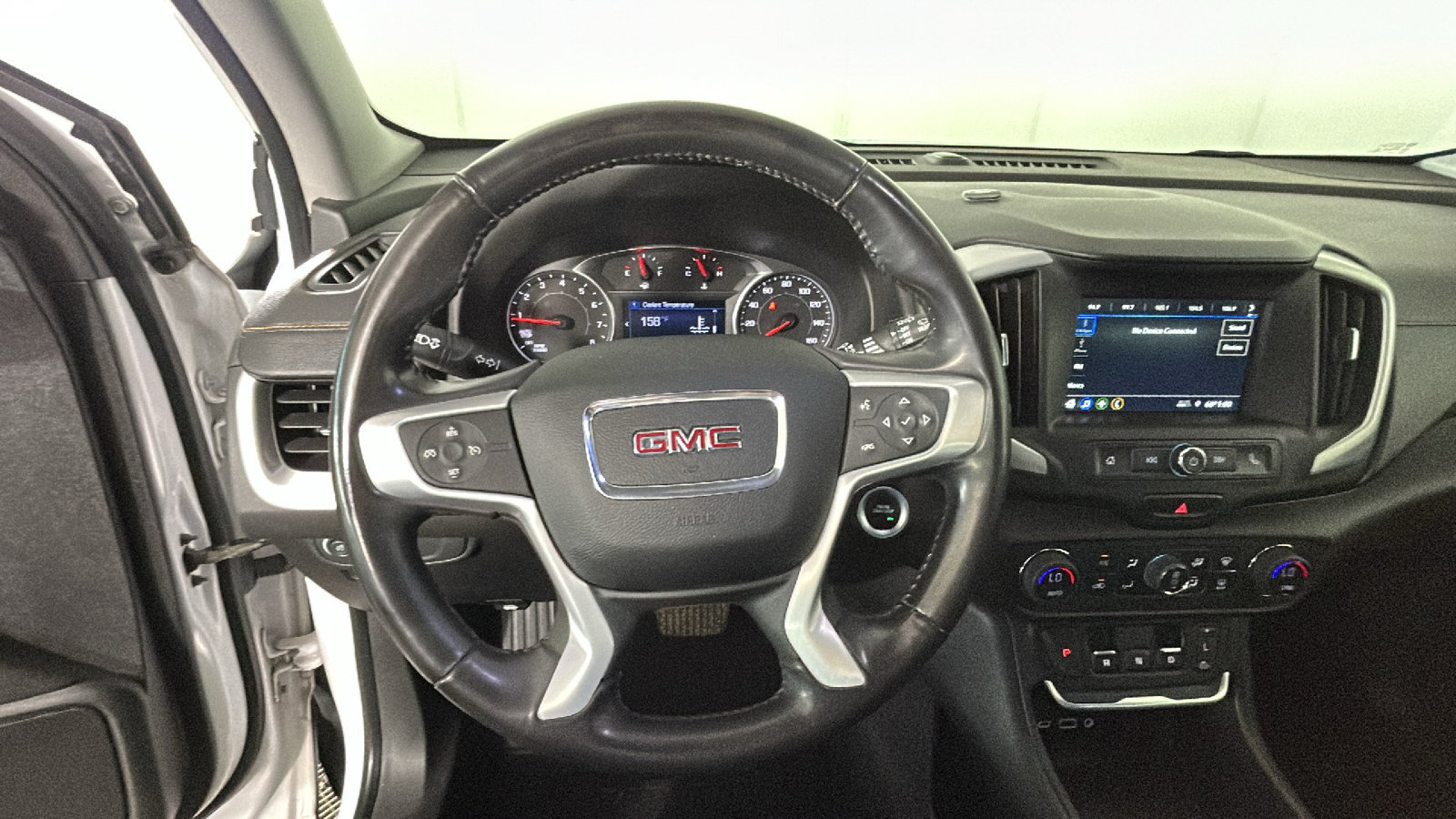 Used 2019 GMC Terrain SLE w/ Driver Convenience Package AWD/4WD image 18