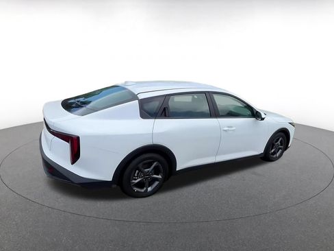 Used 2025 Kia K4 FWD image 15