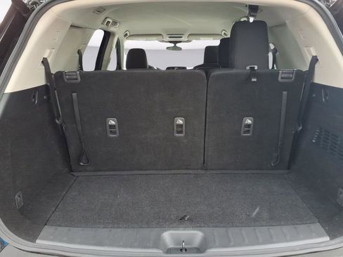 Used 2025 Nissan Pathfinder SV image 28