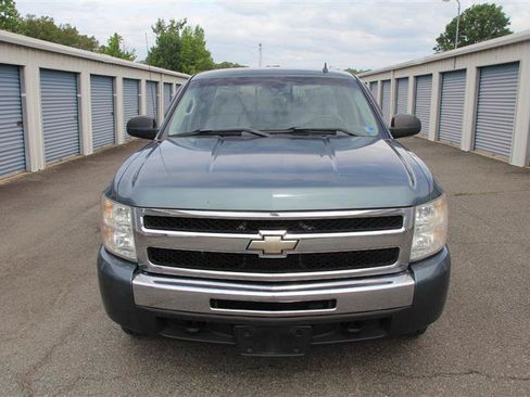 Used 2009 Chevrolet Silverado 1500 LT w/ Power Pack Plus AWD/4WD image 3