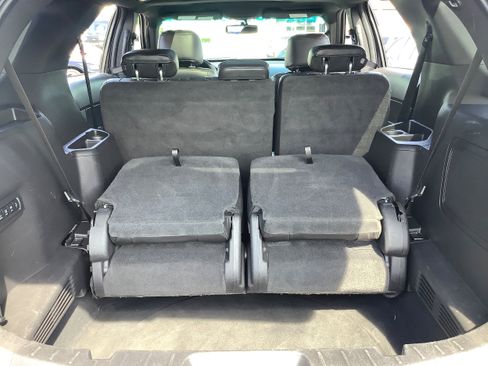 Used 2015 Ford Explorer Limited w/ Equipment Group 301A AWD/4WD image 15