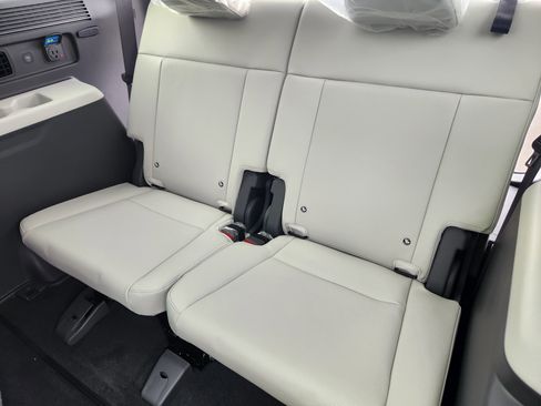 New 2026 Hyundai Ioniq 5 Limited AWD/4WD image 33