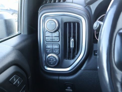 Used 2020 GMC Sierra 2500 AT4 w/ Technology Package image 40