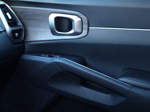 Used 2023 Kia Sorento X-Line EX image 13