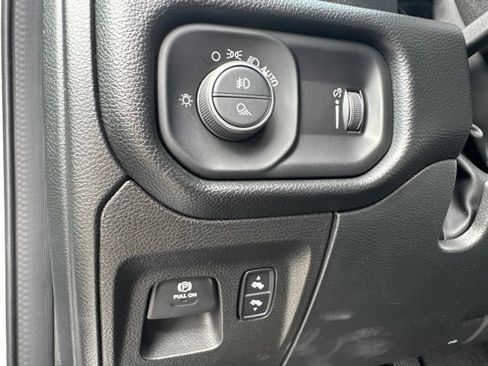 Used 2022 RAM 1500 Big Horn AWD/4WD image 10