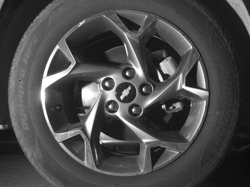 Used 2025 Chevrolet Trax LT FWD image 13