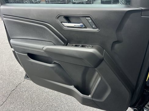 Used 2023 GMC Canyon Elevation w/ Convenience Package image 12