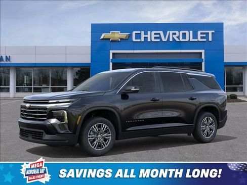 New 2026 Chevrolet Traverse LT w/ Driver Confidence Package AWD/4WD image 2
