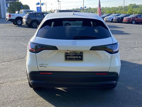 New 2026 Honda HR-V LX image 4