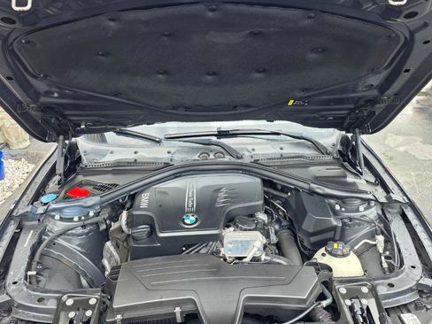 Used 2017 BMW 320i xDrive Sedan AWD/4WD image 35