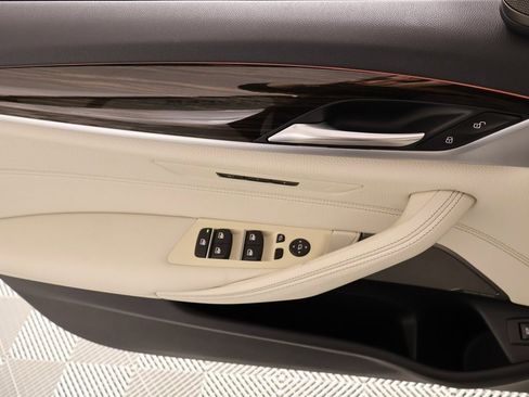 Certified 2023 BMW 530i xDrive w/ Premium Package image 17