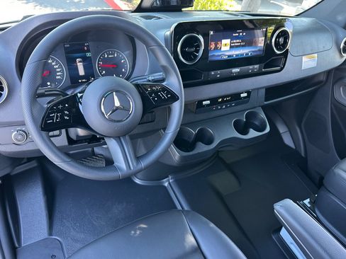 New 2026 Mercedes-Benz Sprinter 2500 image 12