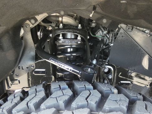 Used 2025 Toyota Tundra Limited AWD/4WD image 21