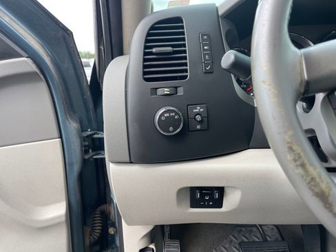 Used 2012 GMC Sierra 2500 SLE w/ SLE Preferred Package image 16