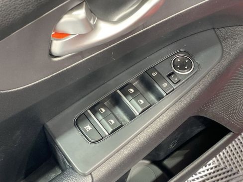 Used 2019 Kia Forte LXS image 15