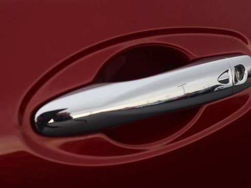 Used 2015 Nissan Rogue SV w/ SV Moonroof Package image 24